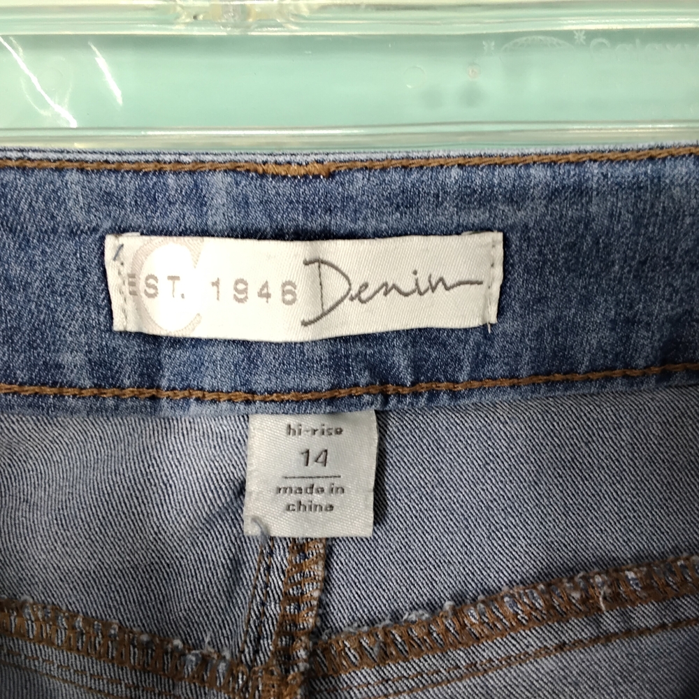 Floral Patchwork Wide Leg Jeans - Picture 6 of 7